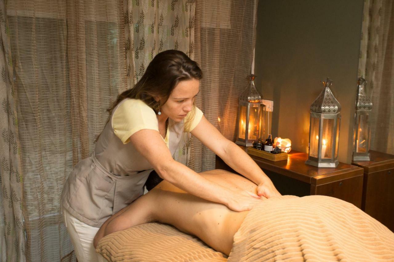 Hotel Spa Nau Royal カンブリ エクステリア 写真